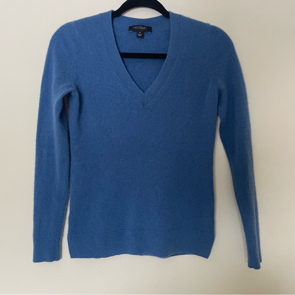 100% Cashmere Blue V-Neck Sweater by Ann Taylor